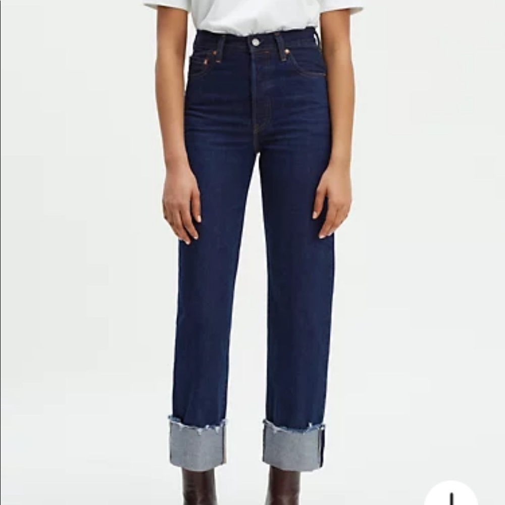 Levi’s ribcage straight selvedge women’s straight jean, size 29
